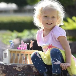 Breyer Unicorn Magic Wooden Carry Stable Playset W/ 6 Unicorns