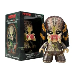 Unmasked Predator Exclusive 6.5 Inch Titans Vinyl Figure